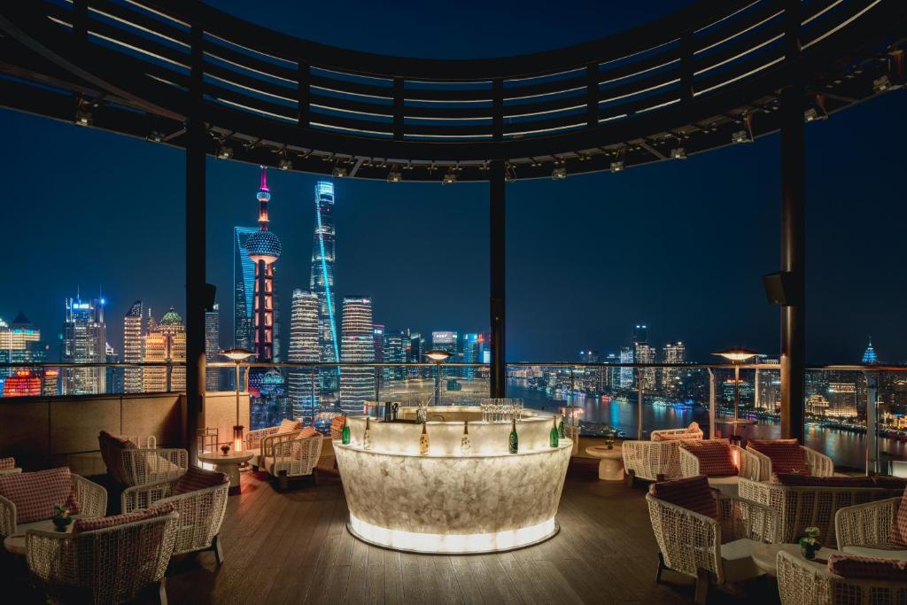 Hyatt%20on%20the%20Bund%20hotel%206.jpg