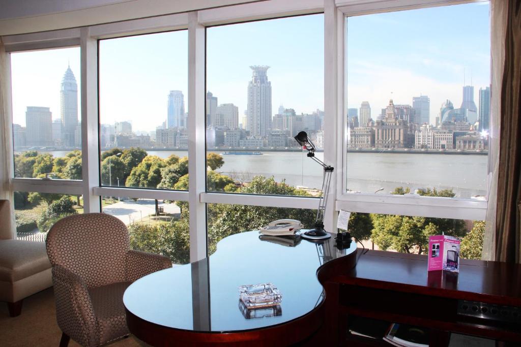 Oriental Riverside Hotel Shanghai