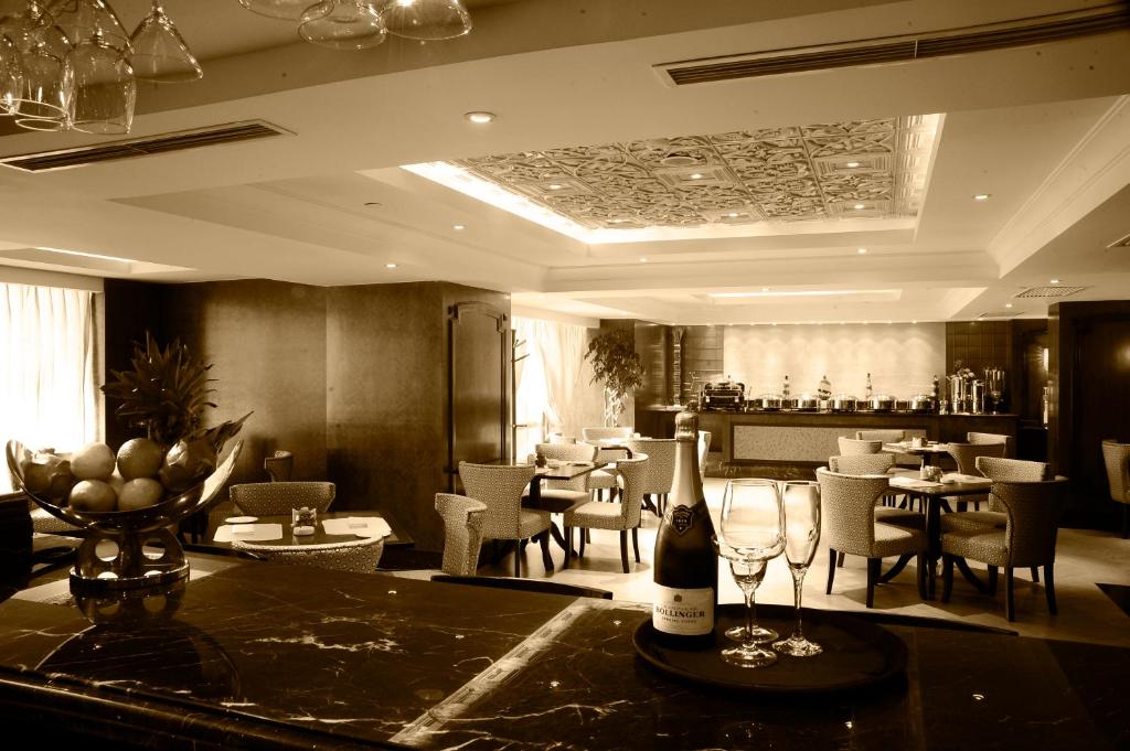 Paramount Gallery Hotel