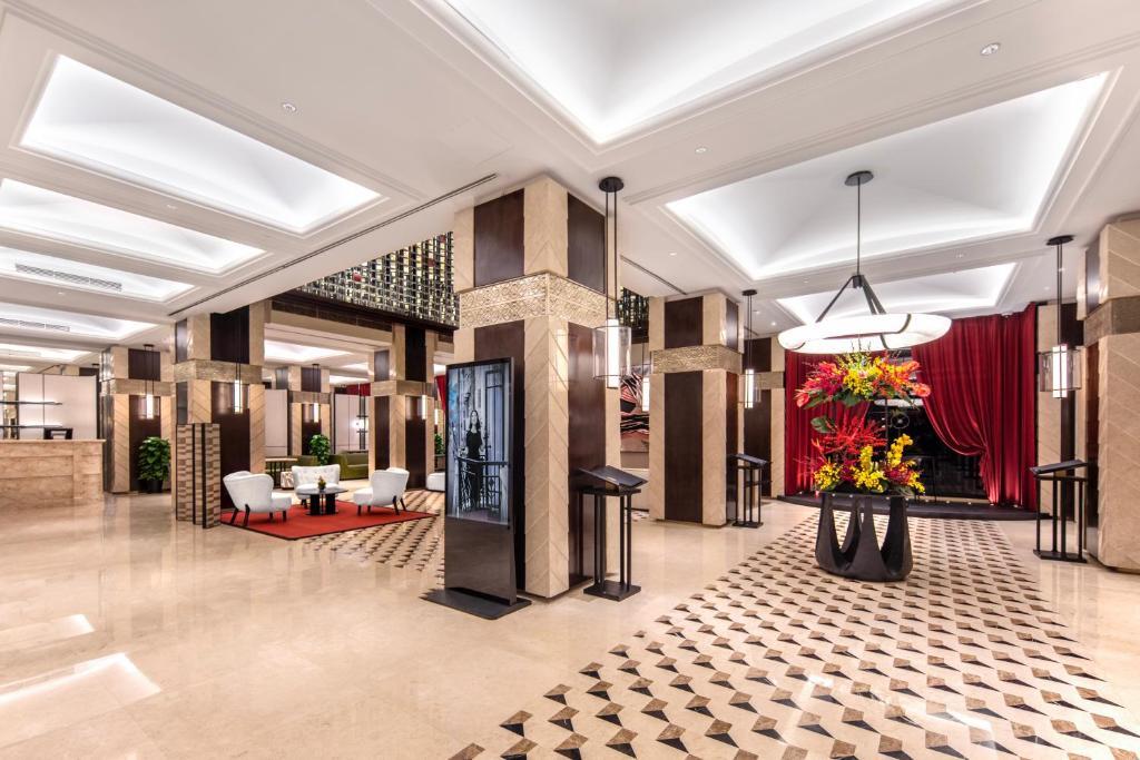 The Langham Yangtze Boutique Hotel