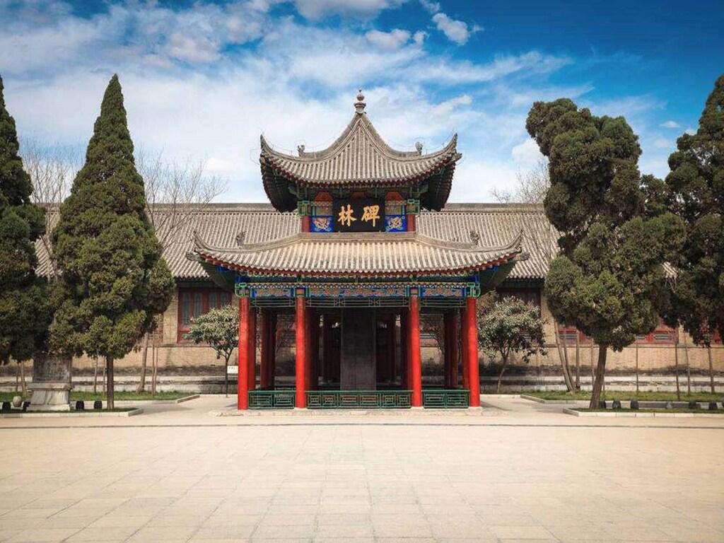 Campanile%20Xi'an%20Bell%20Tower%20Huimin%20Street9.jpeg