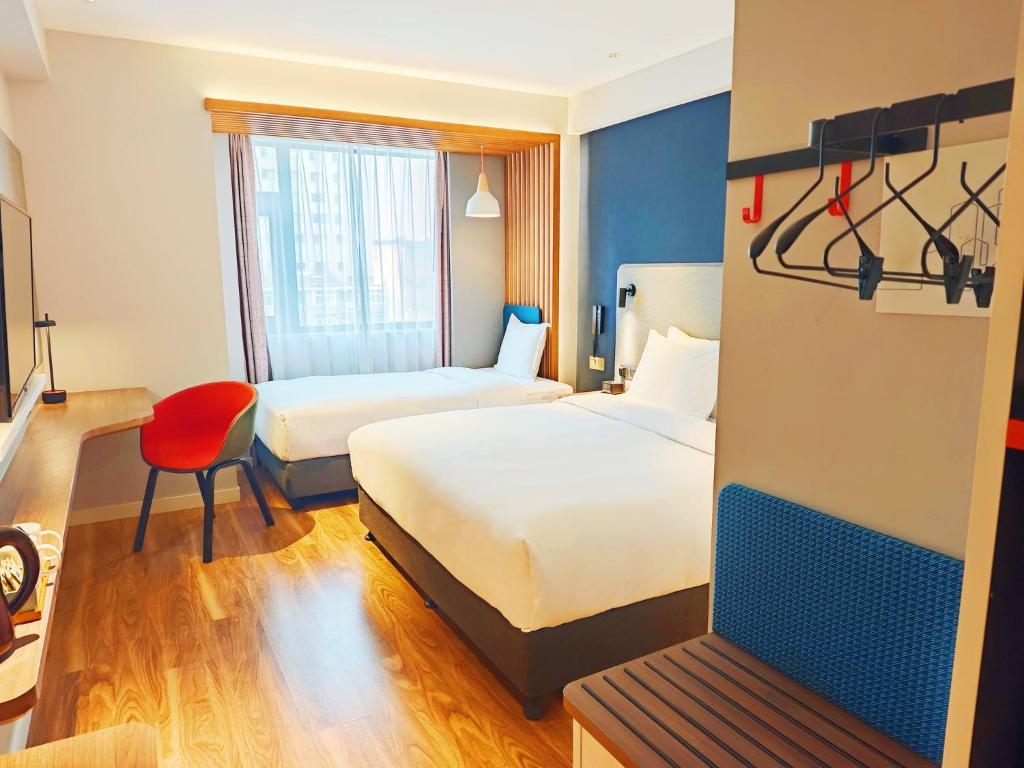Holiday%20Inn%20Express%20Xi'an%20Ancient%20Town%20West%20by%20IHG9.jpg