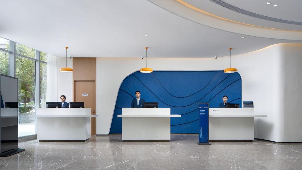 Holiday%20Inn%20Express%20Xi'an%20Qujiang%20Center%20by%20IHG10.jpg