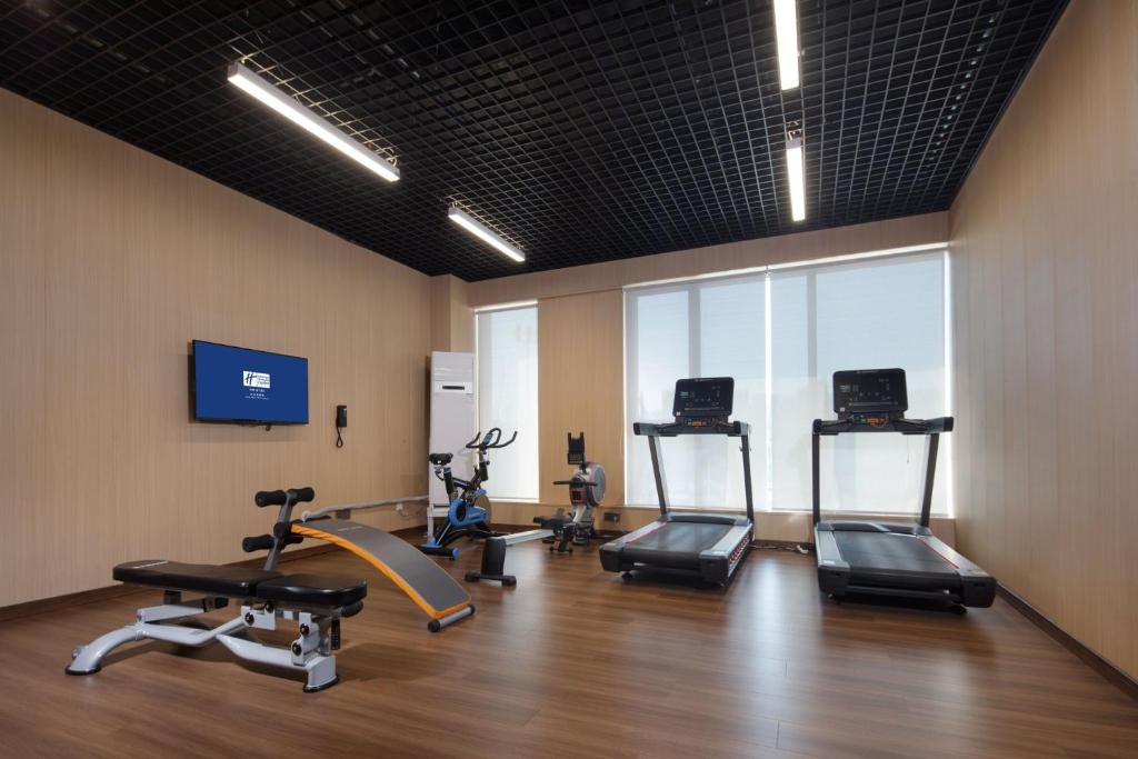 Holiday%20Inn%20Express%20Xi'an%20High%20Tech%20South%20by%20IHG12.jpg