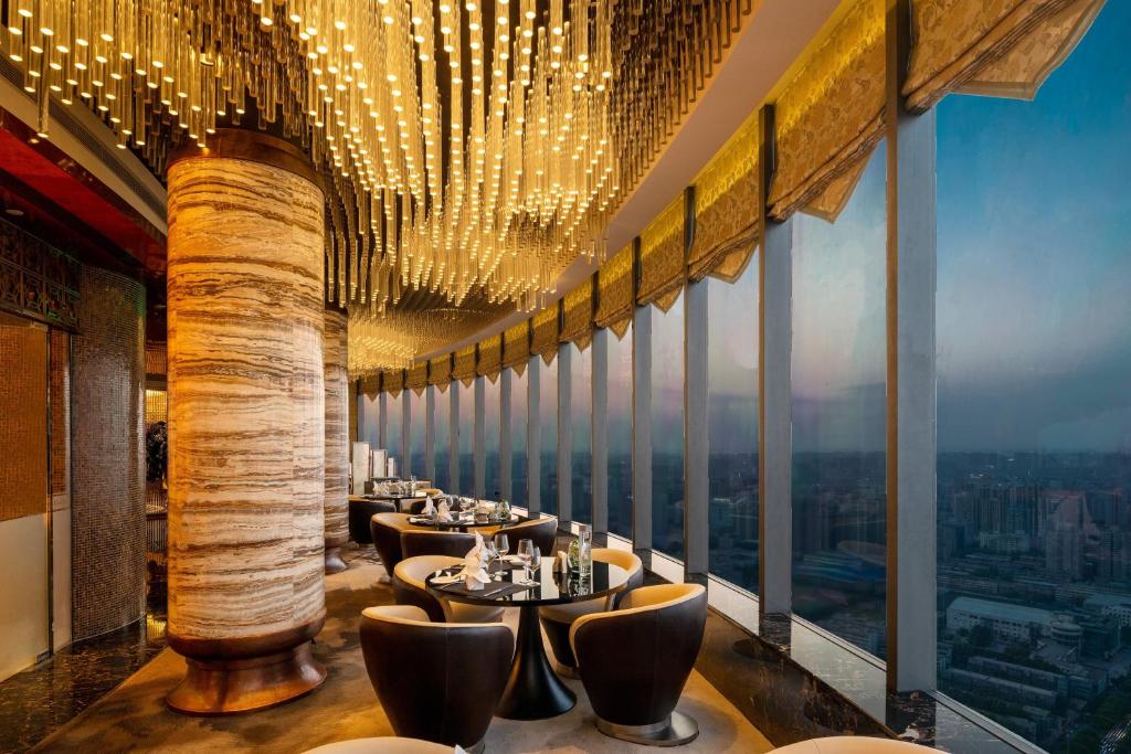 Crowne Plaza Xi'an by IHG