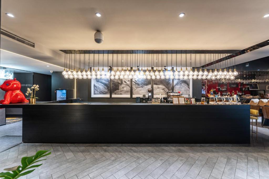 H%C3%89ONIC%20Art%20Residence%20&%20Suites4.jpg