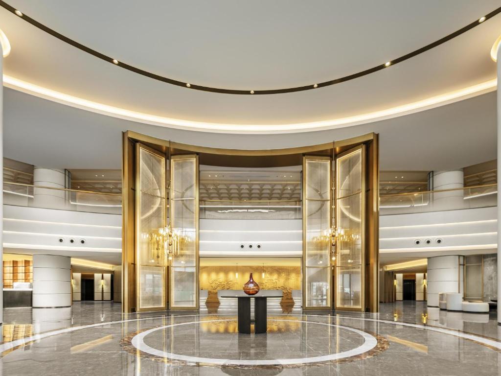 Swissotel%20Beijing%20Hong%20Kong%20Macau%20Center%20-%201%20min%20to%20subway1.jpg