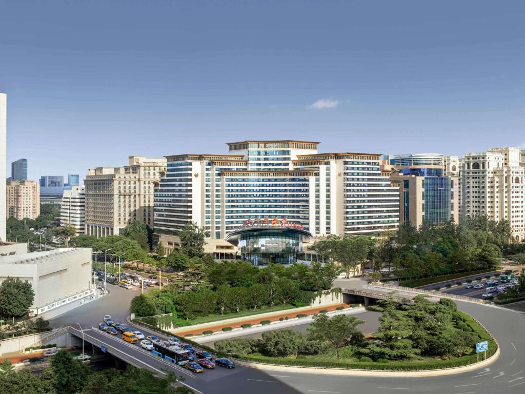 Swissotel%20Beijing%20Hong%20Kong%20Macau%20Center%20-%201%20min%20to%20subway2.jpg