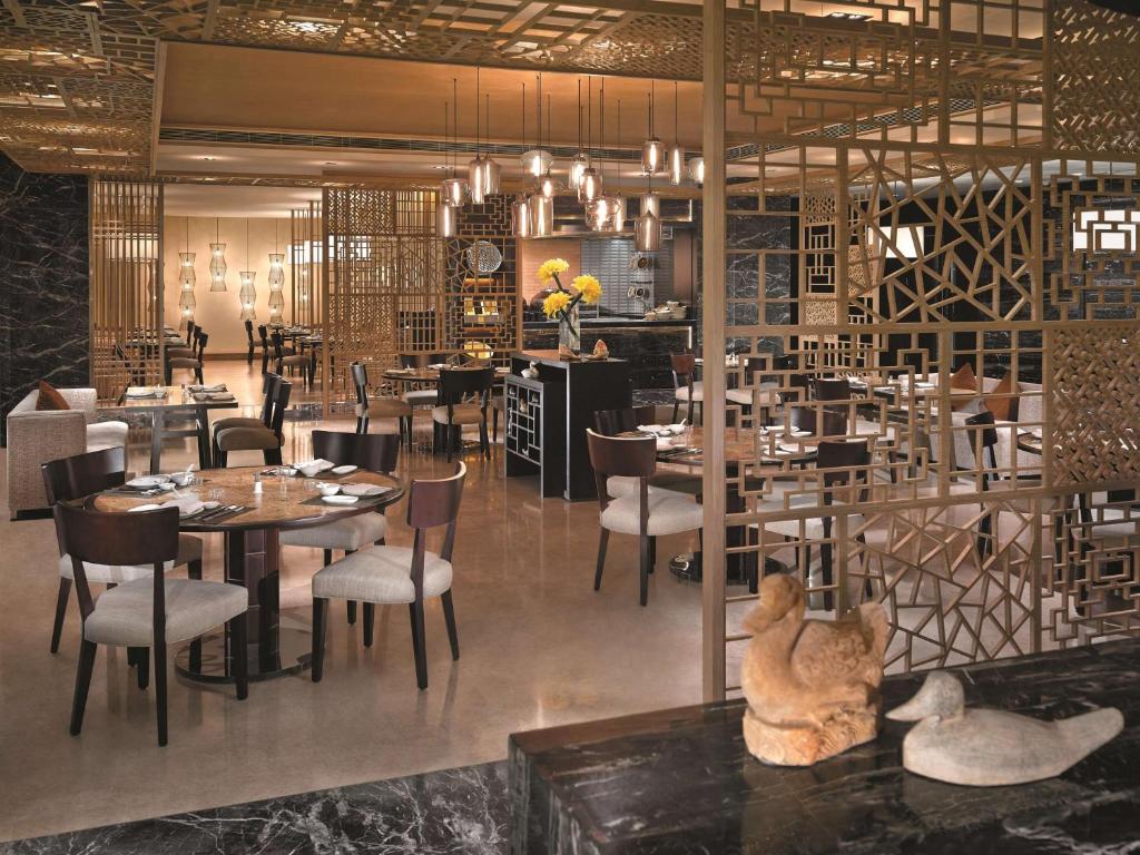 Kerry%20Hotel,%20Beijing%20by%20Shangri-La%20-%205%20Kilometers%20to%20The%20Forbidden%20City2.jpg