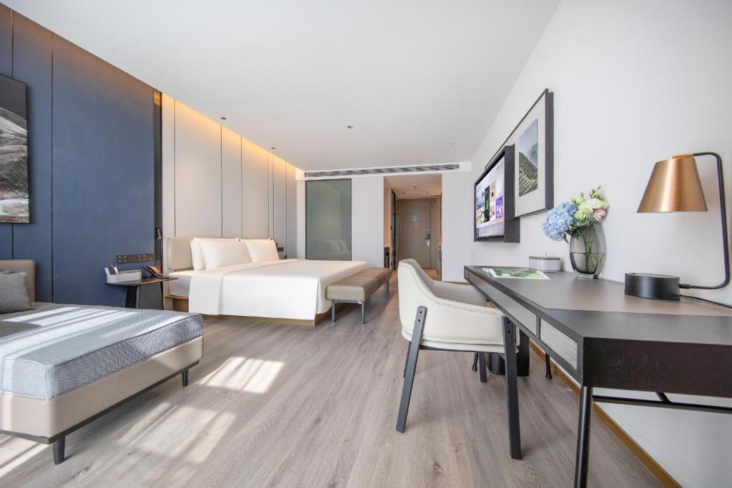 Premium%20%20Room1.jpg