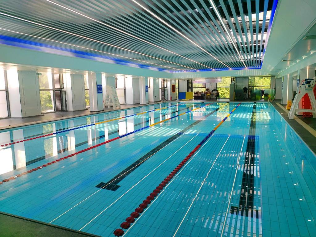 Holiday%20Inn%20Express%20Beijing%20Wangjing%20Center%20by%20IHG1.jpg