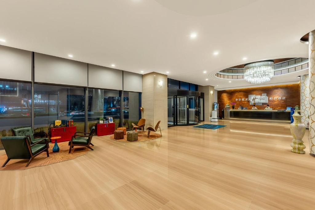 Holiday%20Inn%20Express%20Beijing%20Wangjing%20Center%20by%20IHG19.jpg