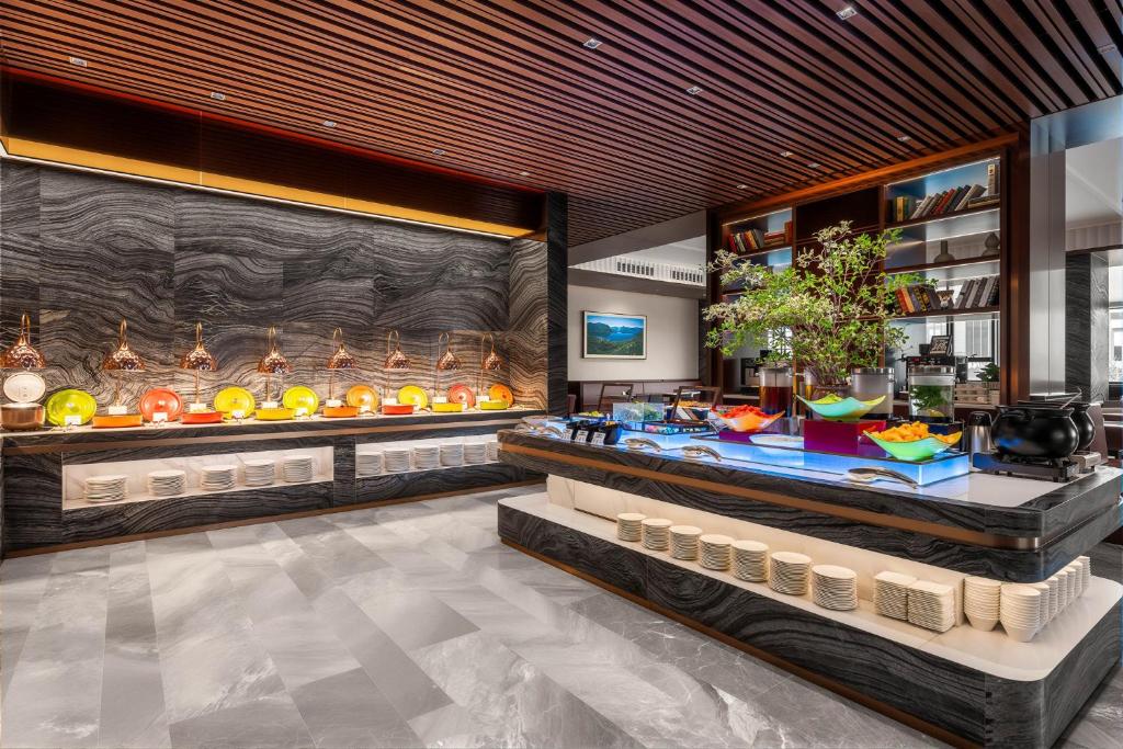 Holiday%20Inn%20Express%20Beijing%20Wangjing%20Center%20by%20IHG20.jpg