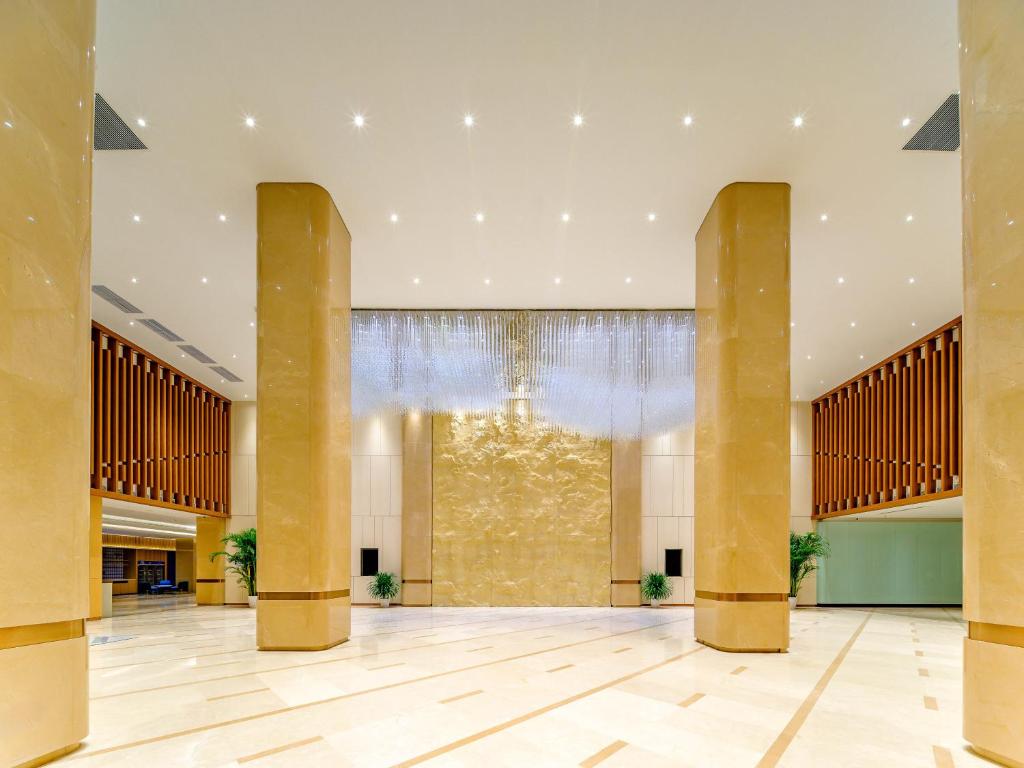 Holiday%20Inn%20Express%20Beijing%20Conference%20Center%20by%20IHG3.jpg