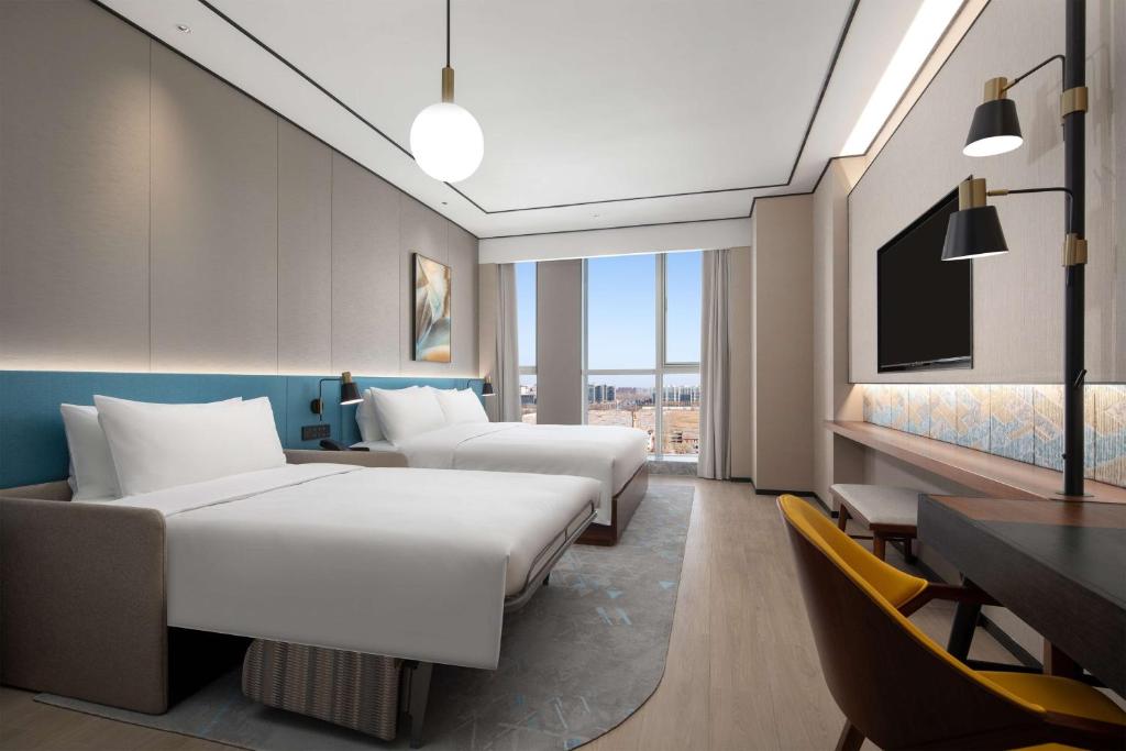 Deluxe%20Room%20with%20Sofa%20Bed.jpg
