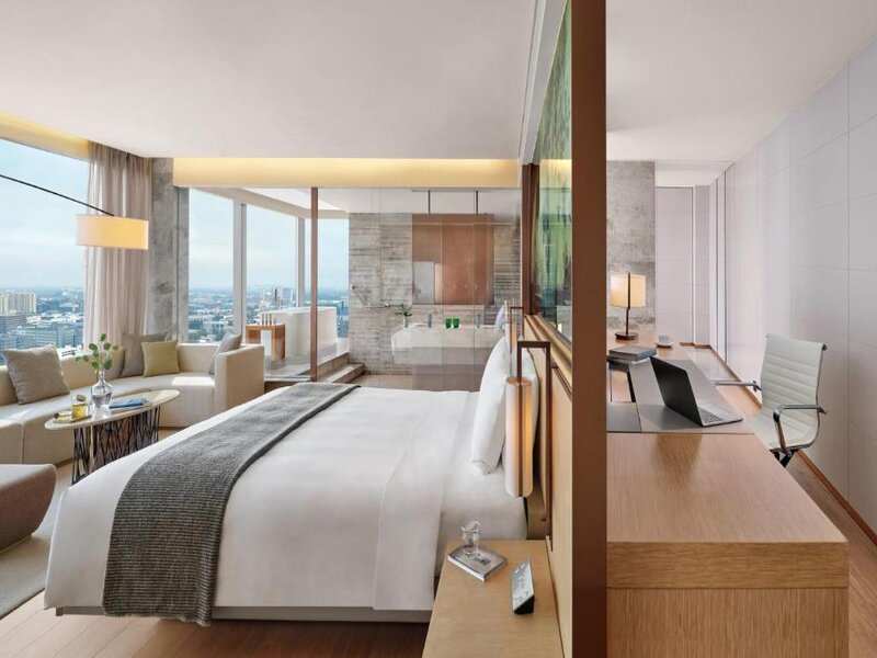 فندق إيست بكين East Beijing Hotel