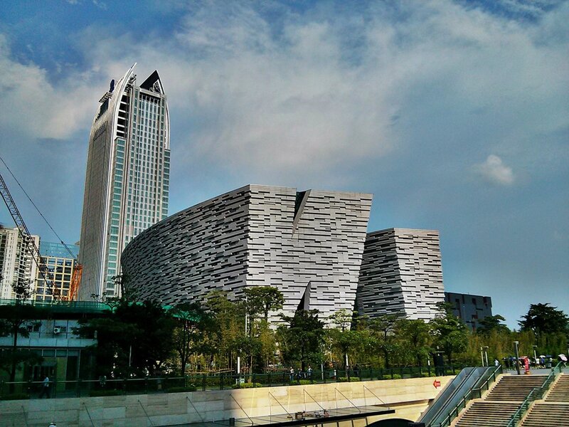 ساحة زهواجيانغ الجديدة Zhujiang New Town