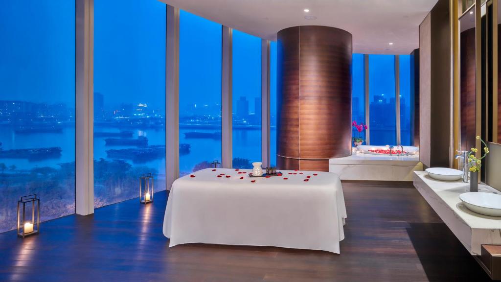 InterContinental%20Guangzhou%20Exhibition%20Center4.jpg