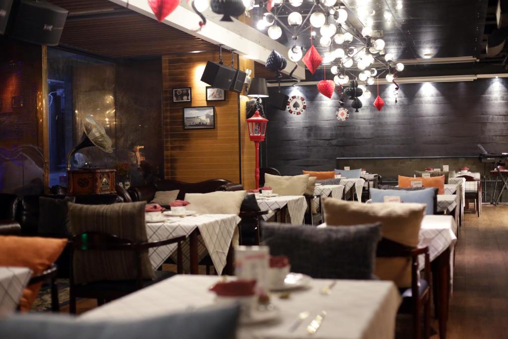 Likto%20Hotel-Free%20Shuttle%20Bus%20to%20Canton%20Fair8.jpg