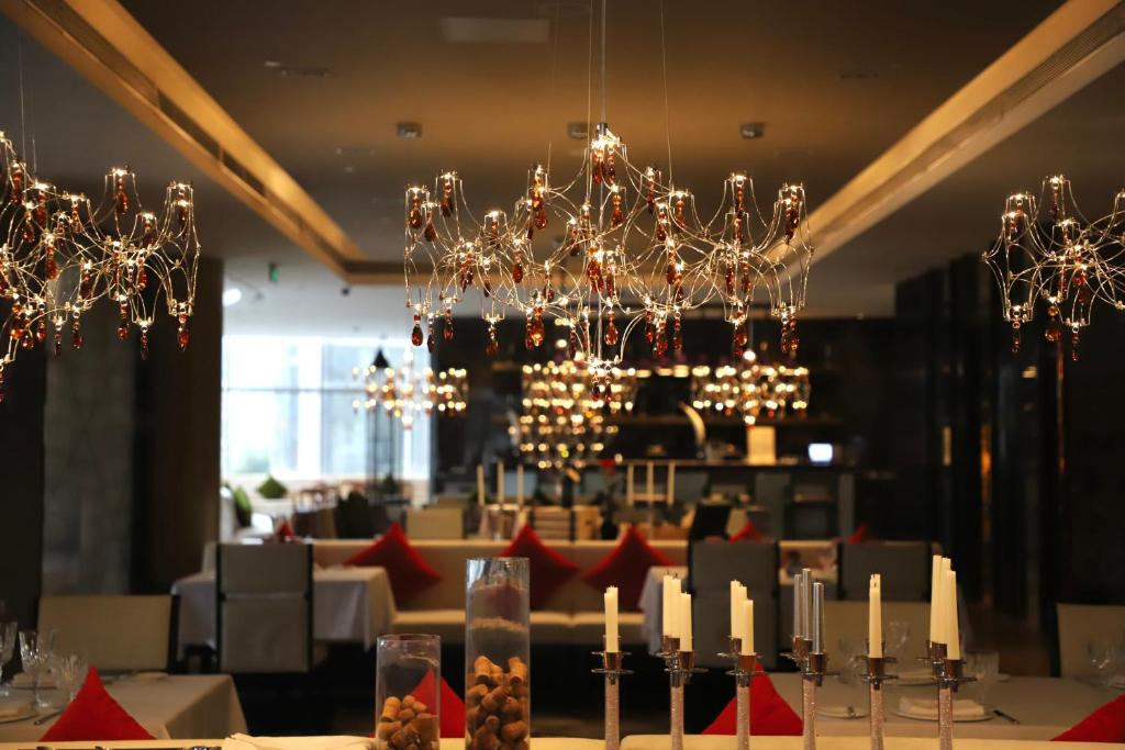 Sofitel%20Guangzhou%20Sunrich7.jpg