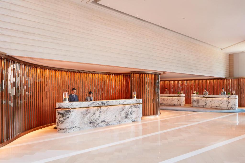 Four%20Seasons%20Hotel%20Hong%20Kong7.jpg