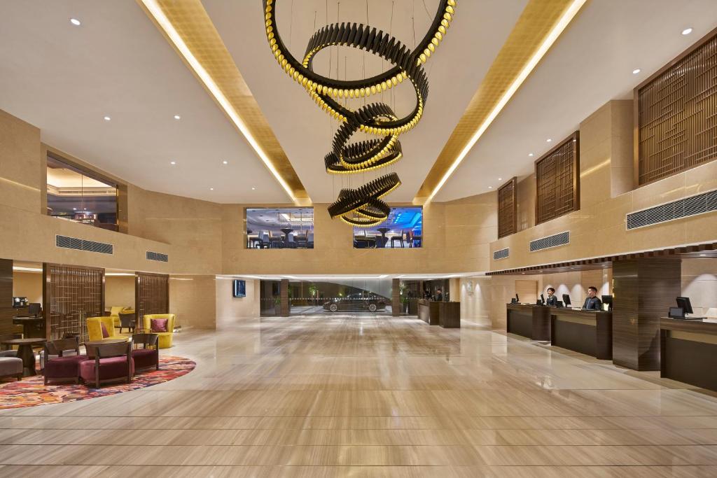 Holiday%20Inn%20Golden%20Mile%20by%20IHG2.jpg