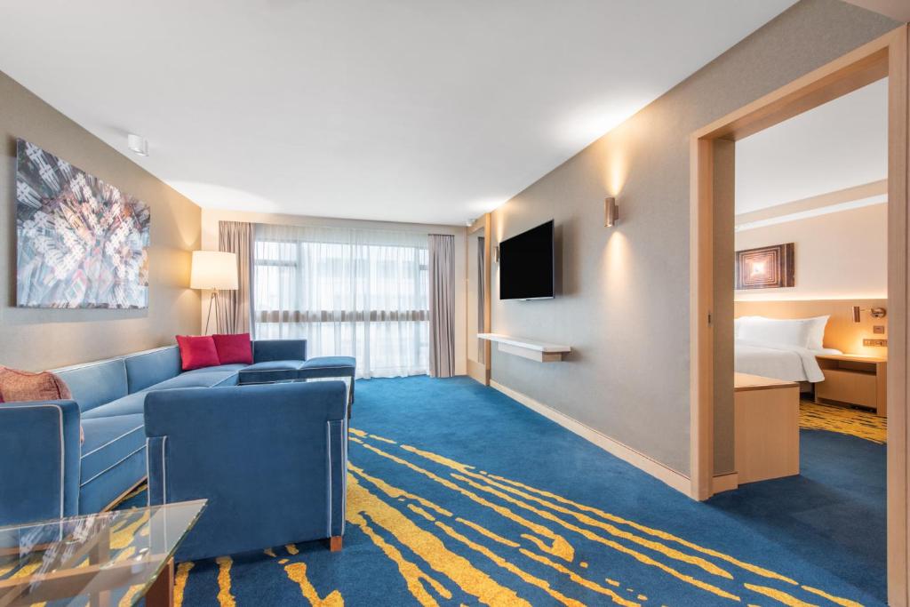 Holiday%20Inn%20Golden%20Mile%20by%20IHG4.jpg