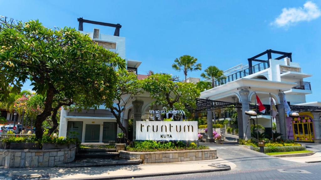 Truntum%20Kuta%20Bali5.jpg