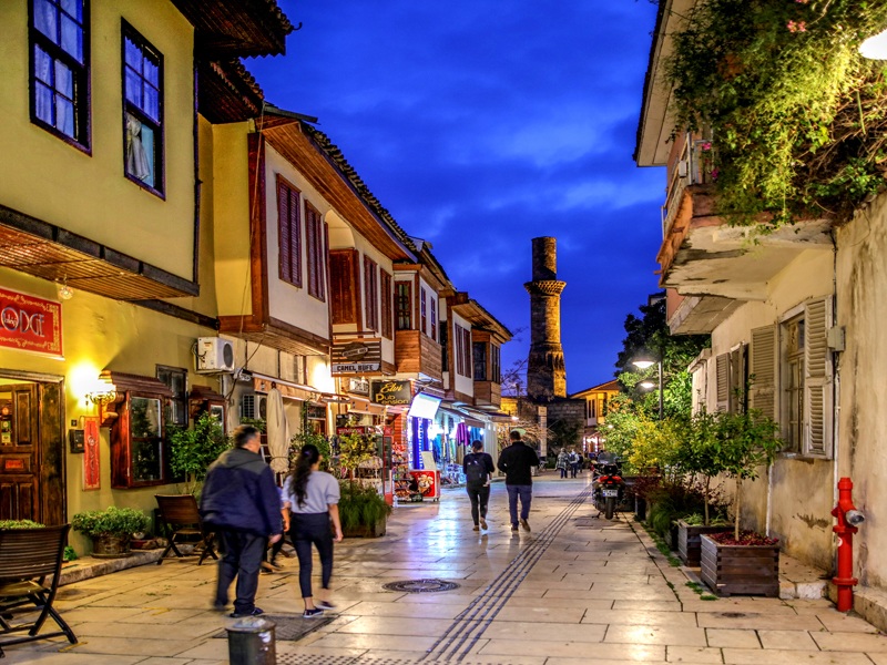 المدينة القديمة كاليتشي Kaleiçi Old Town