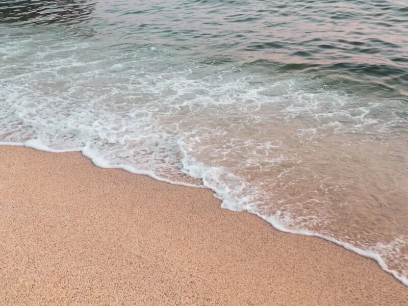 شاطئ لارا Lara Beach