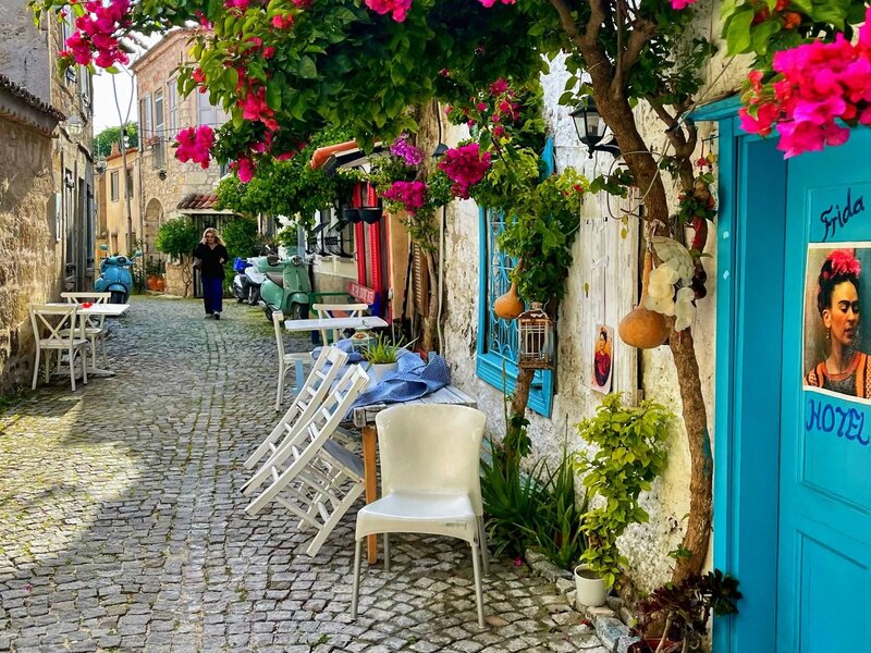 قرية ألاتشاتي Alacati Village