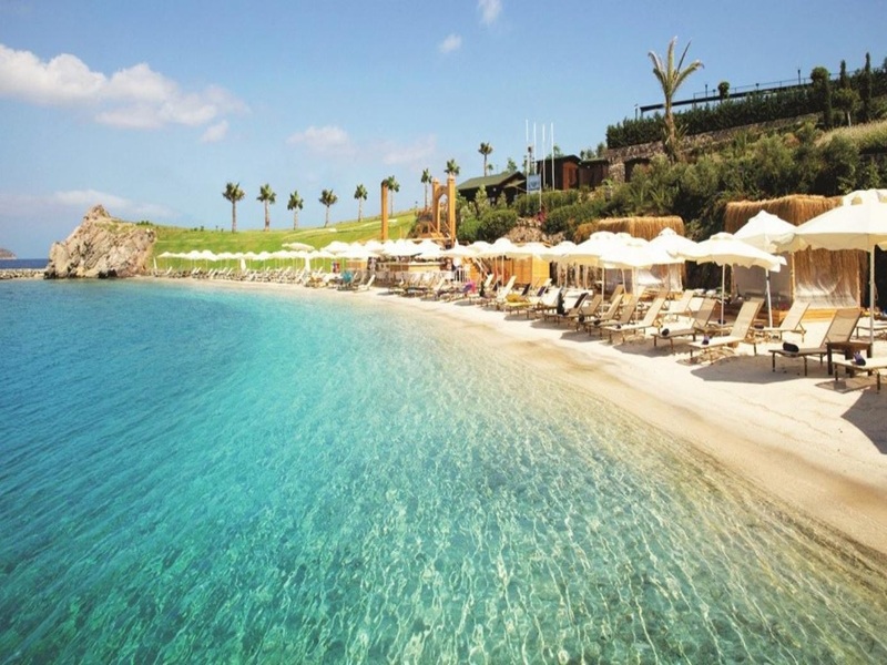 Bitez%20Beach%201.jpg