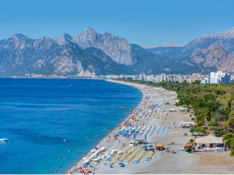 شاطئ لارا Lara Beach وشاطئ كونيالتي  Konyaaltı Beach