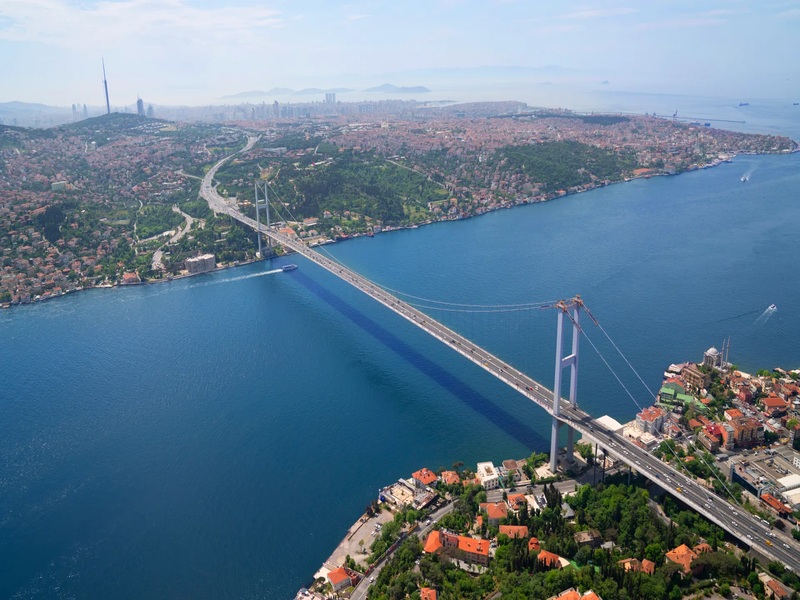 مضيق البوسفور  Bosphorus Strait