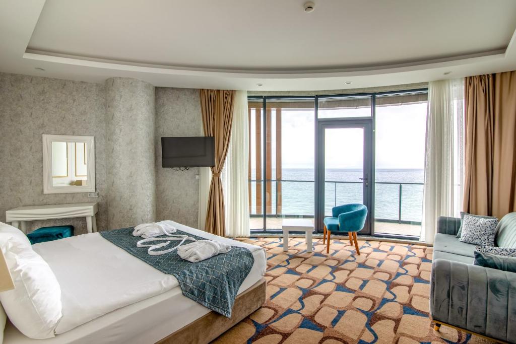 BLUE%20MUDANYA%20HOTEL11.jpg