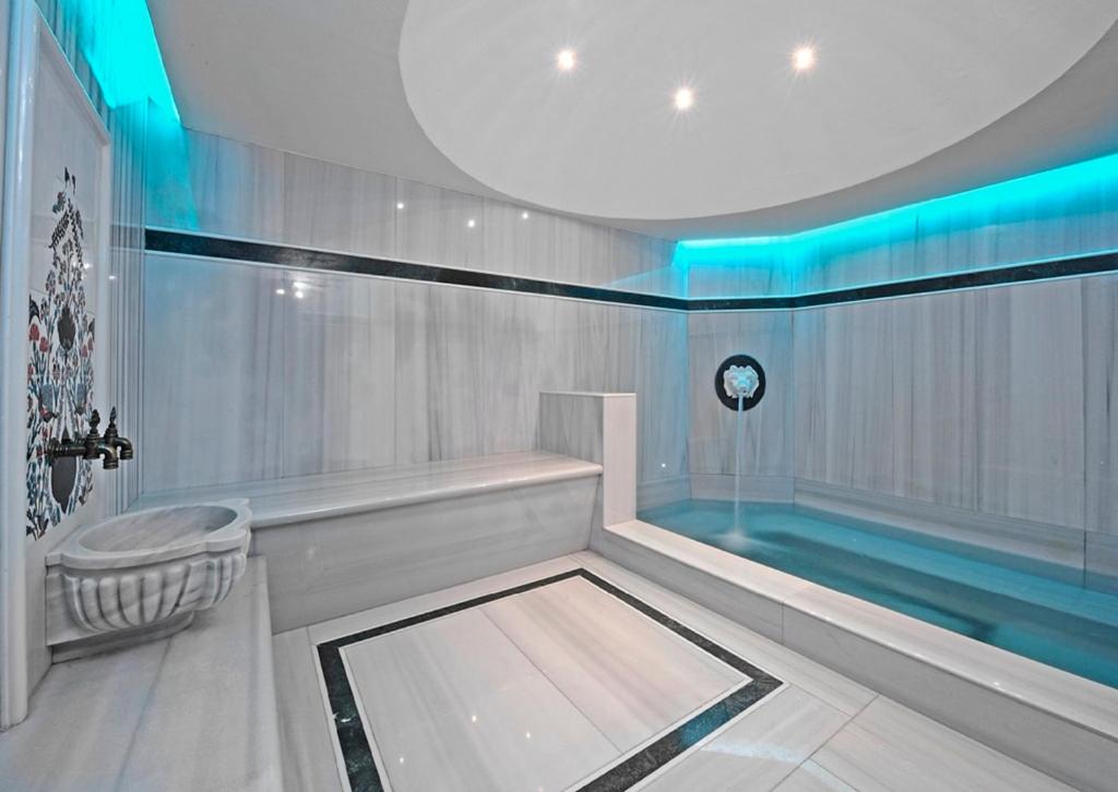 Crowne%20Plaza%20Bursa%20Convention%20Center%20&%20Thermal%20Spa%20by%20IHG2.jpg