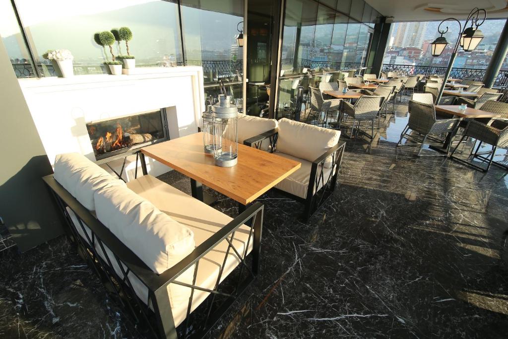 Holiday%20Inn%20Bursa%20-%20City%20Centre%20by%20IHG1.jpg