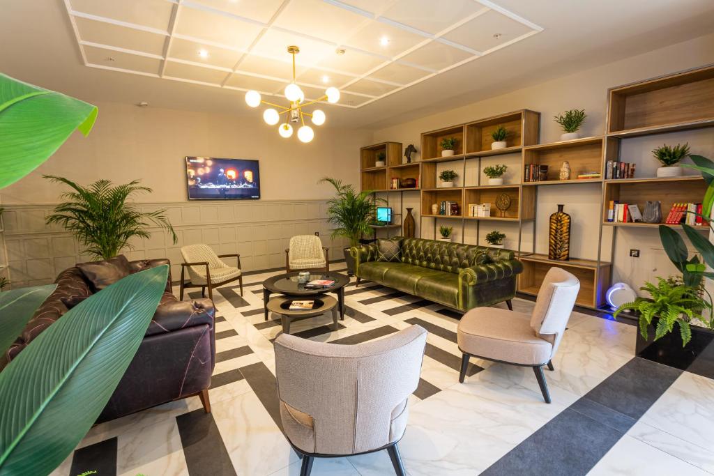 Levor%20Hotel2.jpg