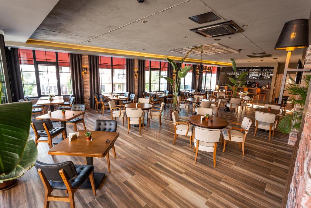 Levor%20Hotel8.jpg