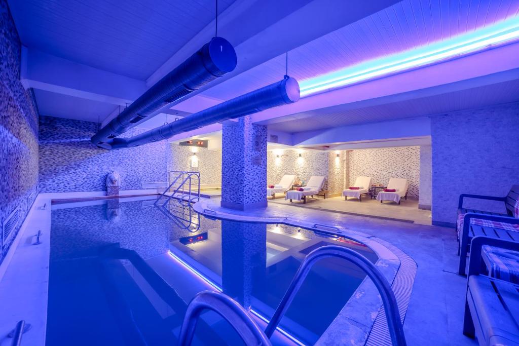 Royal%20Termal%20Hotel1.jpg