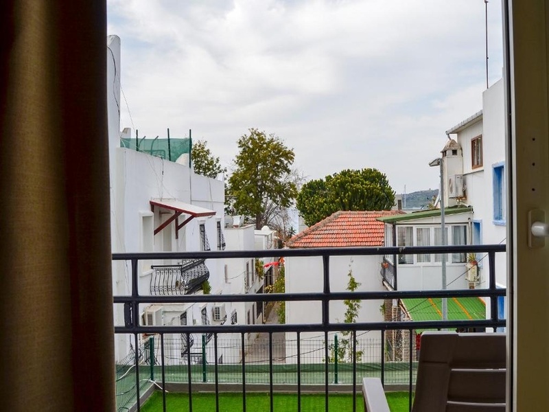Loca%20Centre%20Suites%207.jpg