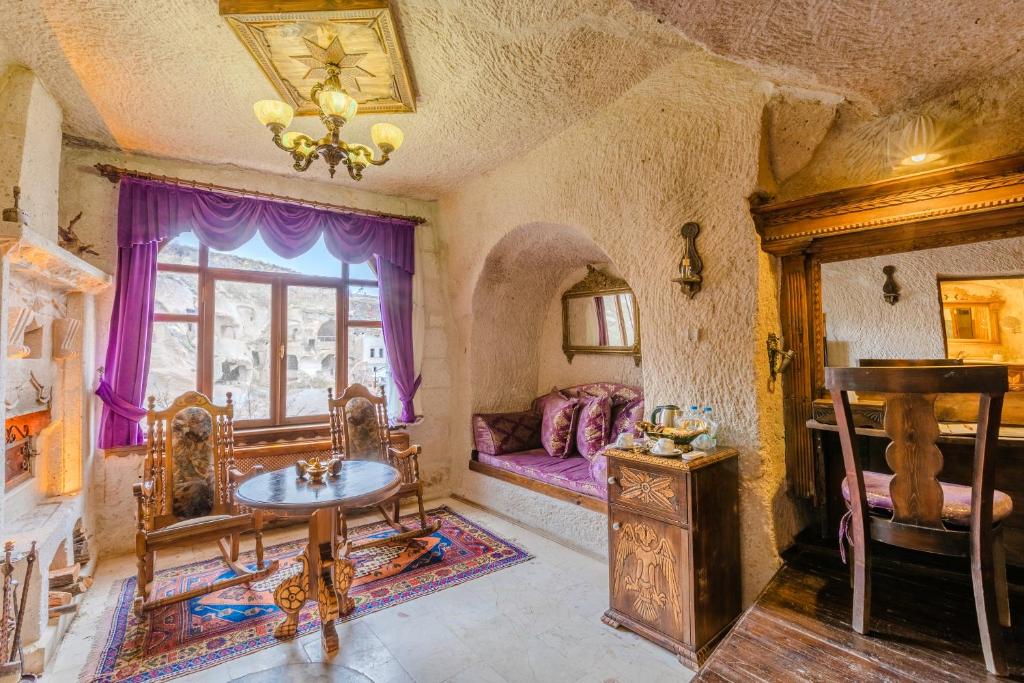 Gamirasu%20Cave%20Luxury%20Hotel%20Cappadocia%203.jpg