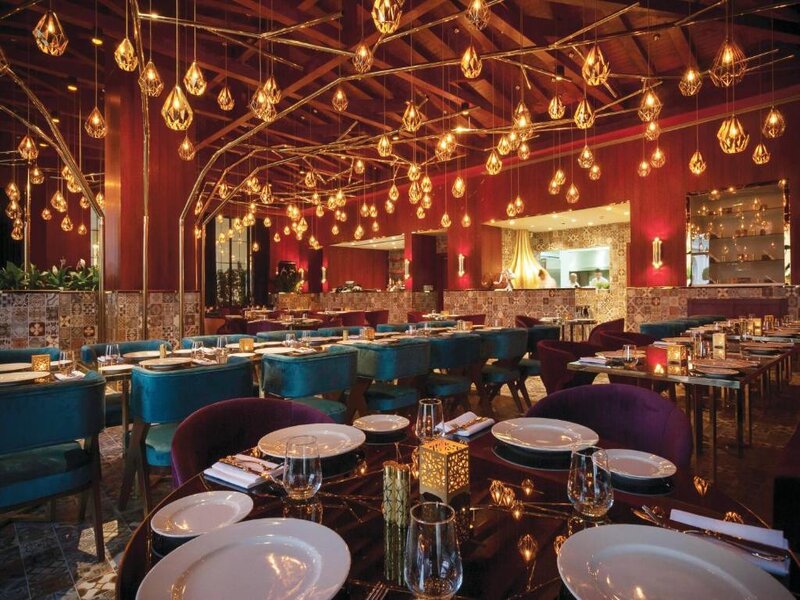 فندق ذا لاند أوف ليجندز كينغدوم The Land of Legends Kingdom Hotel