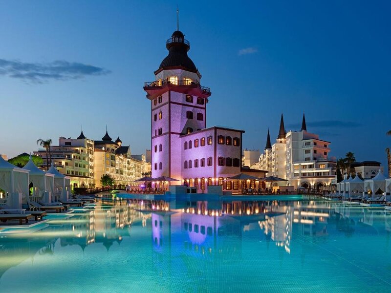 فندق تيتانيك ماردان بالاس Titanic Mardan Palace