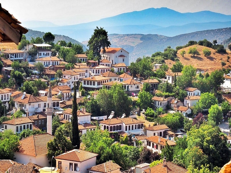 قرية سيرينجه Şirince Village