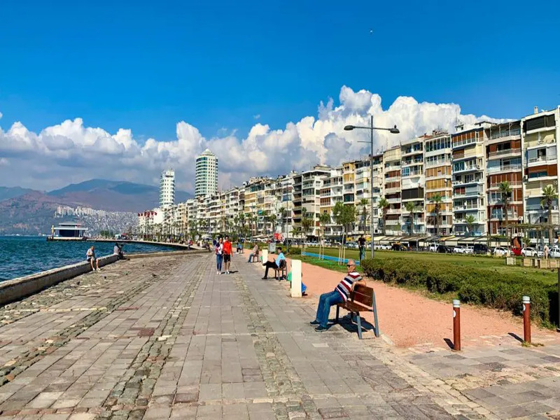 منتزه ساحل كوردون Kordon Promenade