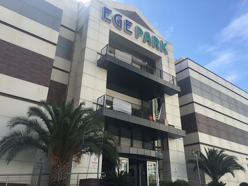 مول إيج بارك Ege Park Mavişehir