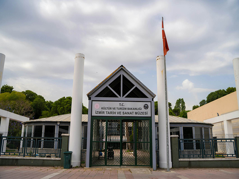 متحف إزمير التاريخي والأثري Izmir Museum of History and Art