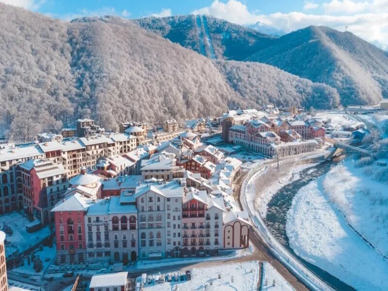 كراسنايا بوليانا Krasnaya Polyana