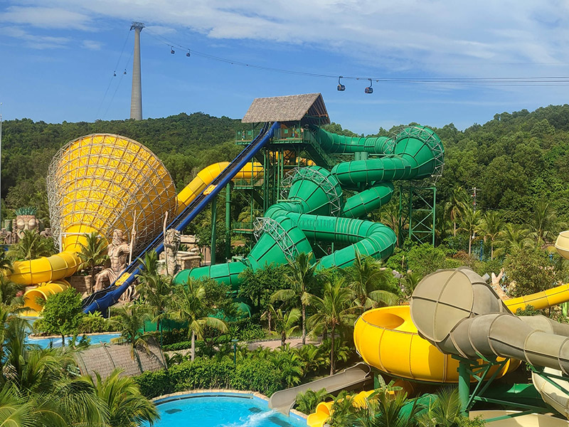 Aquatopia%20Water%20Park5.jpg